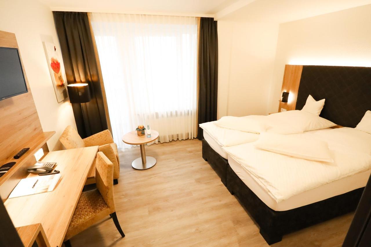 Hotel Wiehen-Therme Hullhorst Экстерьер фото